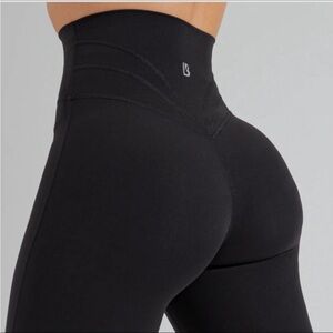 🍂SALE BuffBunny Onyx Black Legacy Leggings size XS High Waist